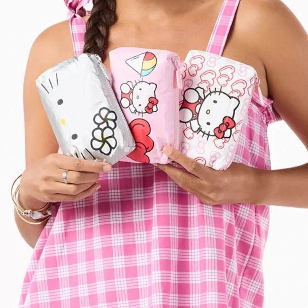 Aloha Collection x Hello Kitty Mini Pouch Set - Picture 9 of 13